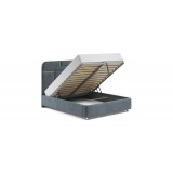 Грэта с золотым декором фото